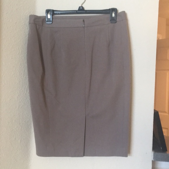 LOFT business skirt - Picture 2 of 3